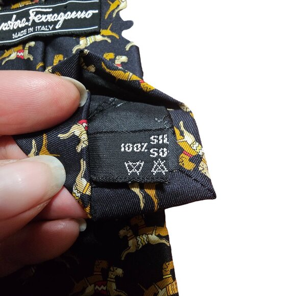 Salvatore Ferragamo Mens Black Silk Tie Black Terrier Dog Patterned Preppy Offic - Picture 5 of 7